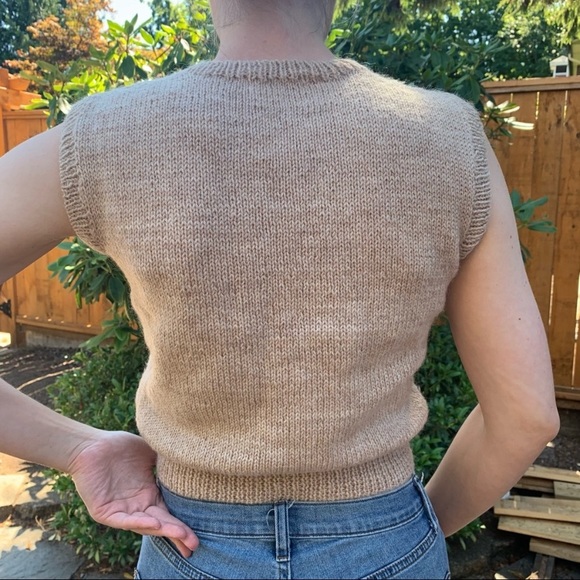 Vintage // Beige/Tan Knit Crop Vest Small - Picture 2 of 3